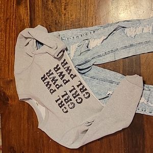 Casual Girl Power Outfit